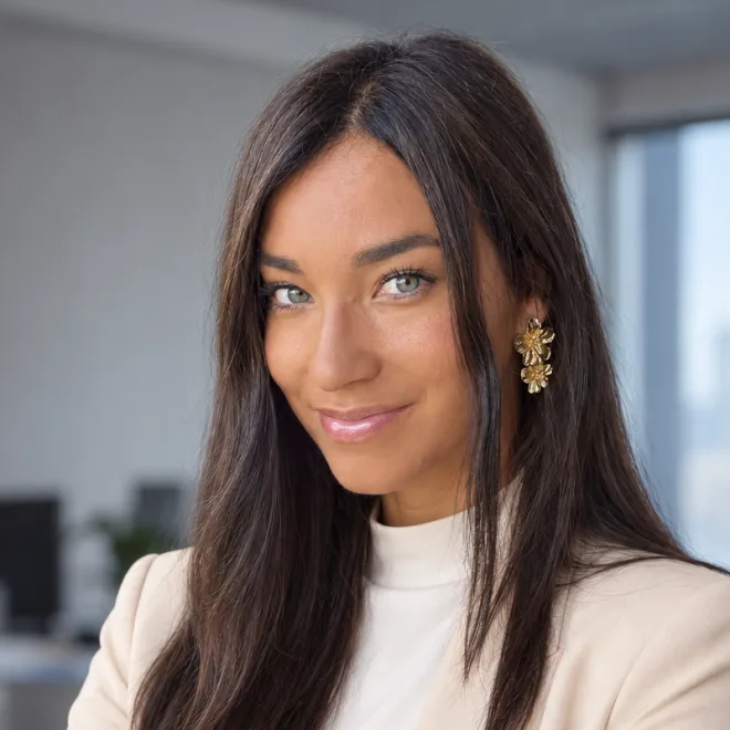 Claudie, Juriste en création d’entreprise & droit des affaires